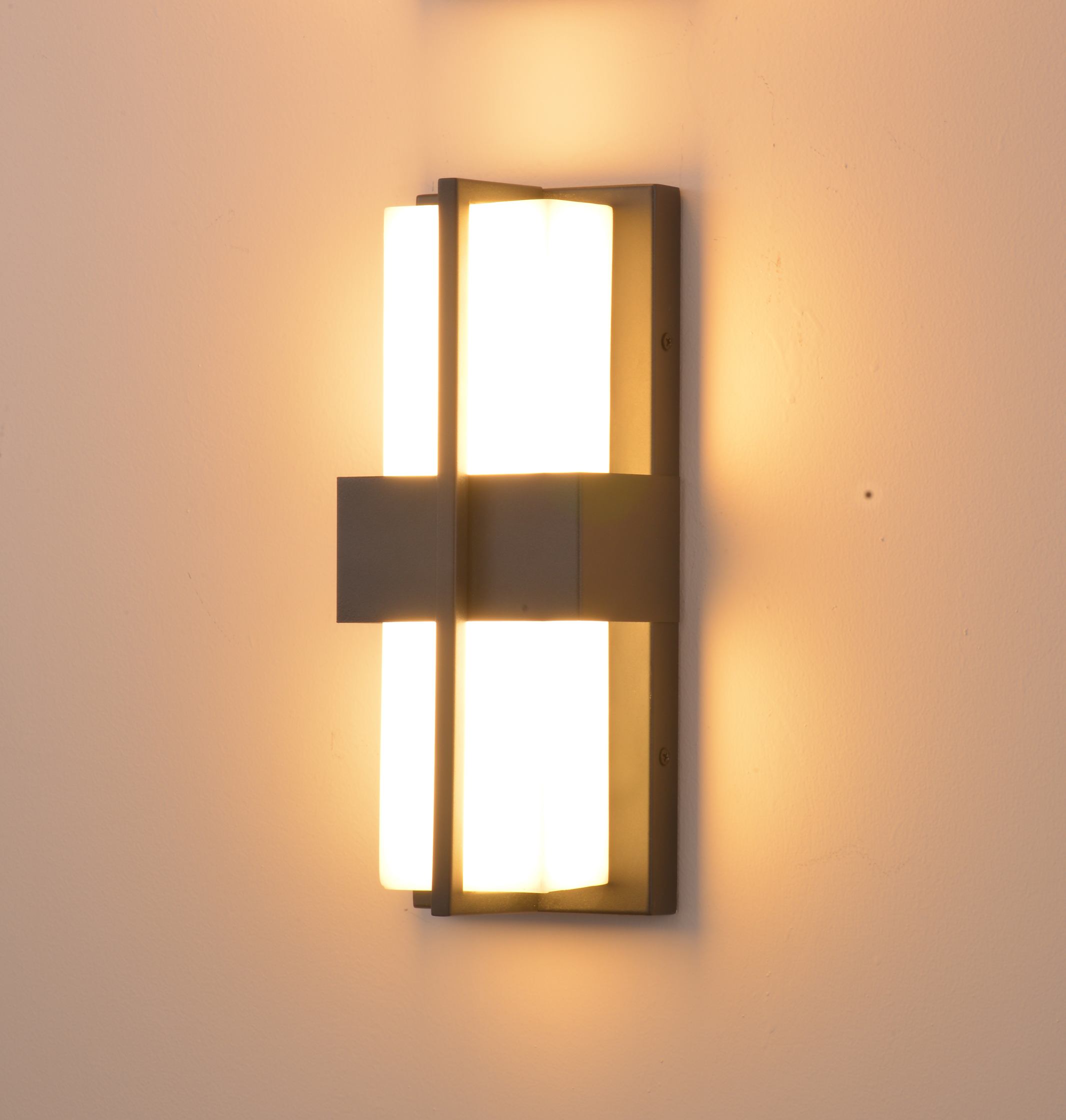 Moderne geometrische metalen wandkandelaar